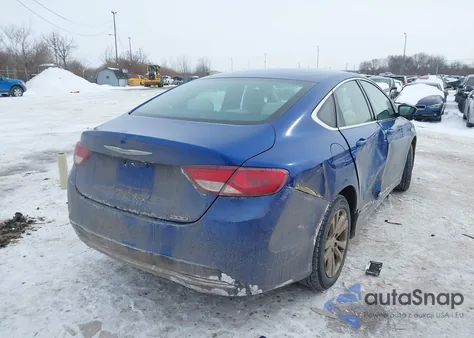 2015 Chrysler 200 Limited z USA, uszkodzony, nr VIN 1C3CCCAB2FN657176